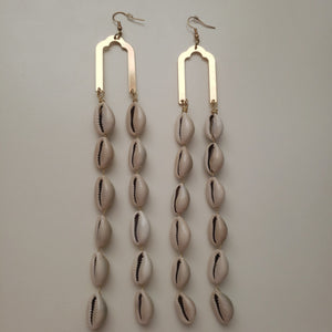 Ebony Queen Earrings