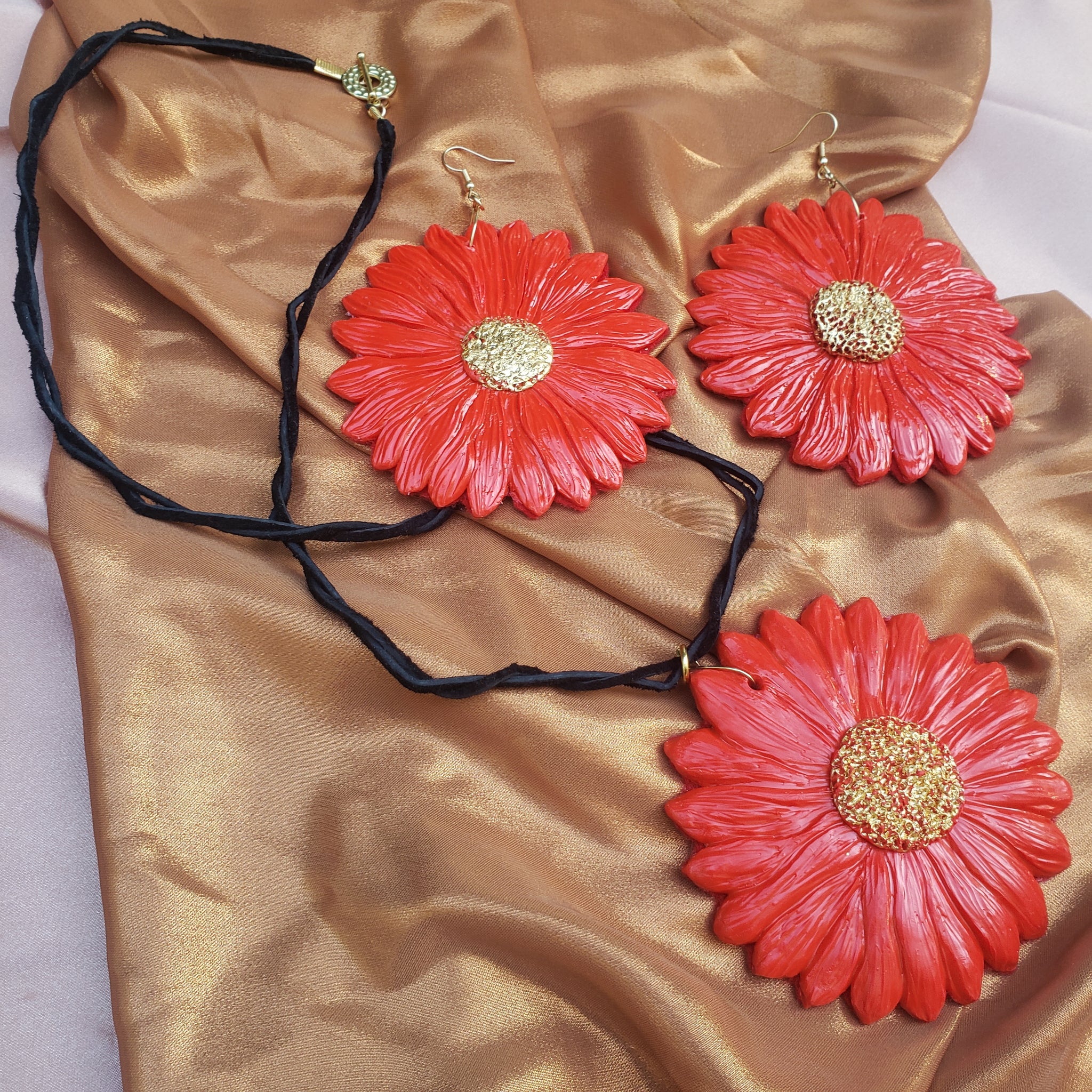 Summer Daisy Necklace & Earring Set