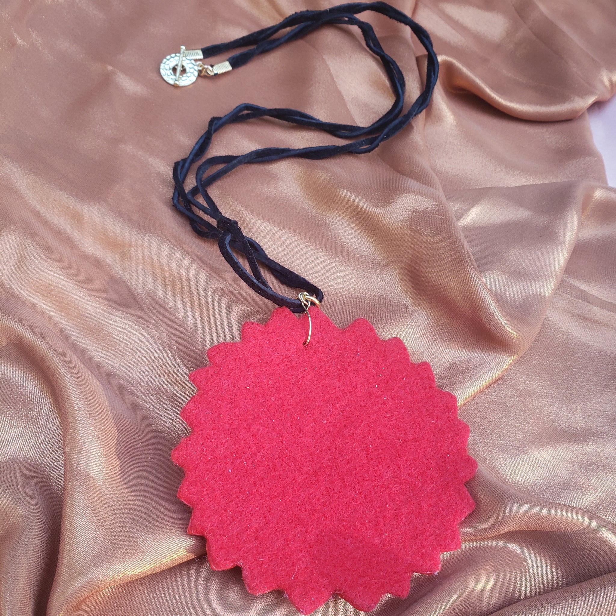 Summer Daisy Leather Necklace