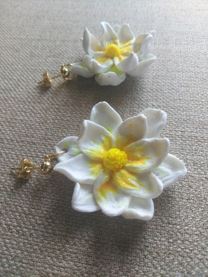 Magnolia Flower Stud