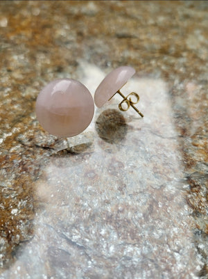 Dot Rose Quartz Stud