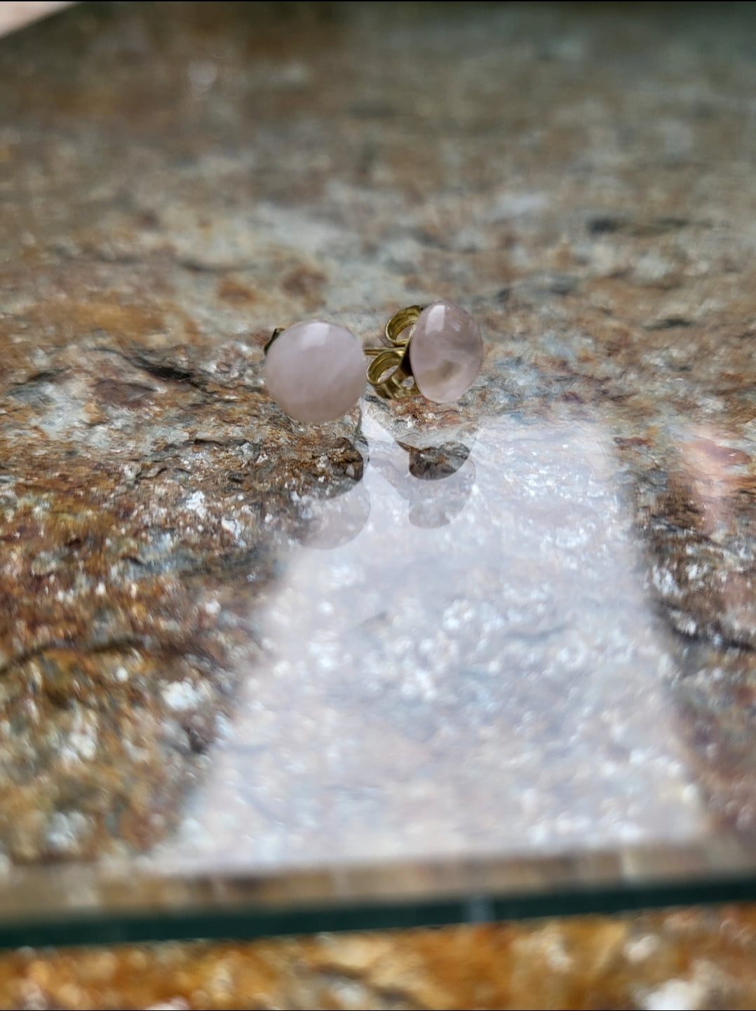 Small Dot Rose Quartz Stud